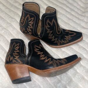 Ariat Boots size 6